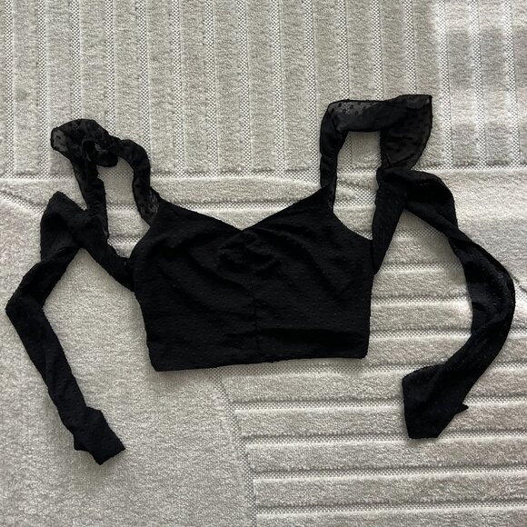 Ali & Jay Black Crop Top, in size M - Picture 1 of 4